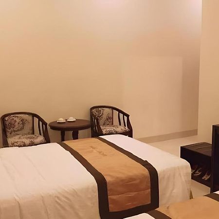 Lucky Star Hotel Buôn Ma Thuột Exteriör bild