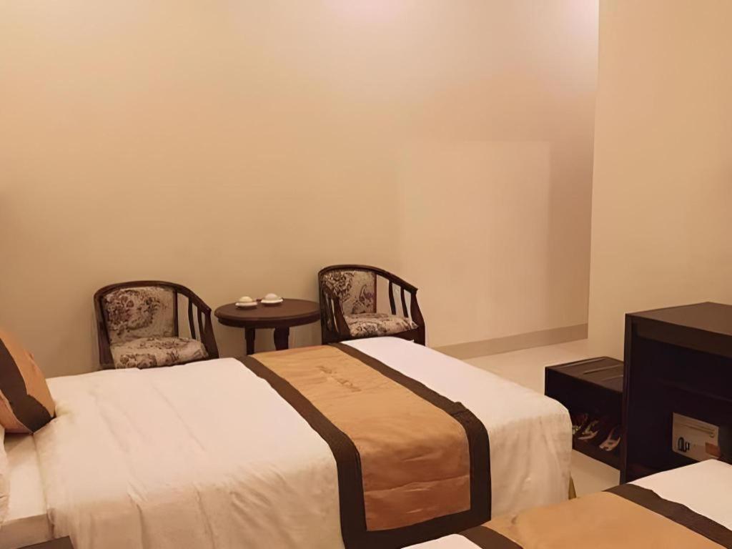 Lucky Star Hotel Buôn Ma Thuột Exteriör bild