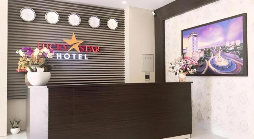 Lucky Star Hotel Buôn Ma Thuột Exteriör bild