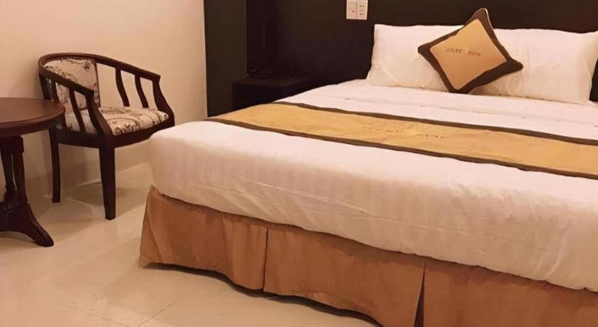 Lucky Star Hotel Buôn Ma Thuột Exteriör bild